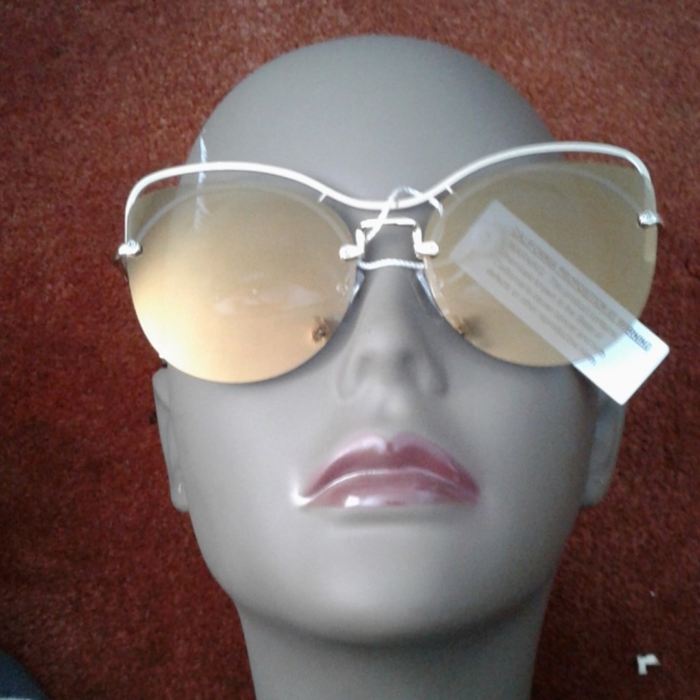 NWT sunglasses